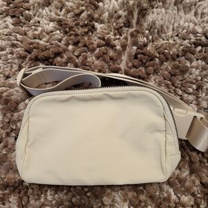Nwot Halara Cream Belt Bag